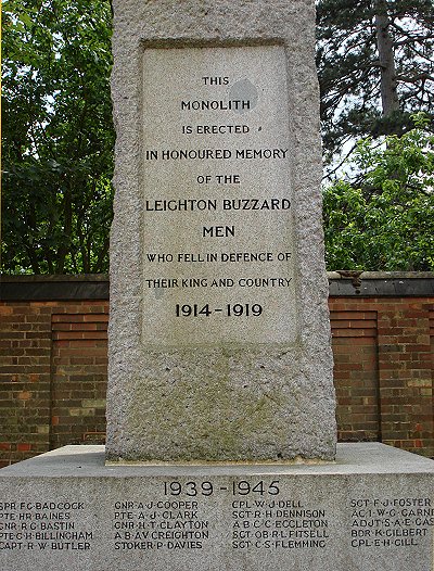 Leighton Buzzard cenotaph dedication