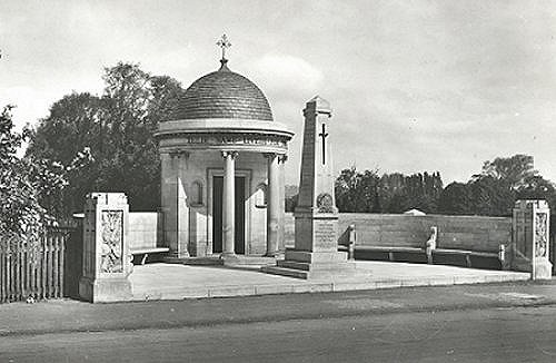 War Memorial, Bedford Road, Kempston