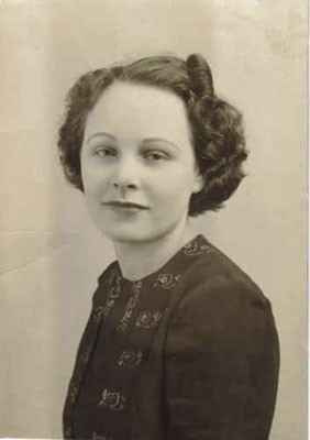 Studio portrait of Phyllis Baxter in the mid 1940s
