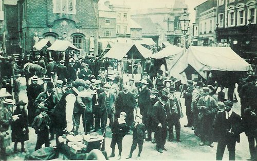 Leighton Buzzard market, early 20th century