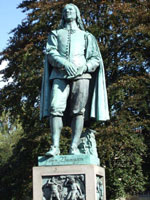 John Bunyan Statue