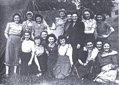 Volunteer workers at Ampthill "Holiday at Home" farm camp, 1943