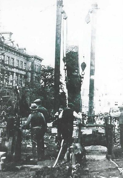 Erection of the Cenotaph, 1920