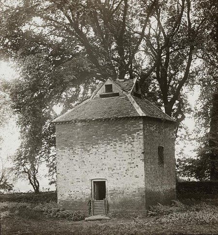 Old Warden Dovecote