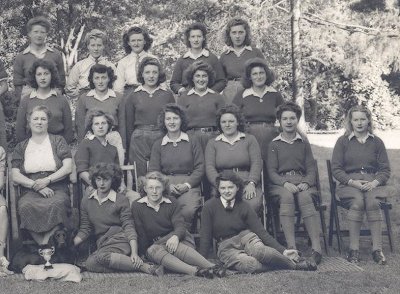 Cople Hostel group 1947