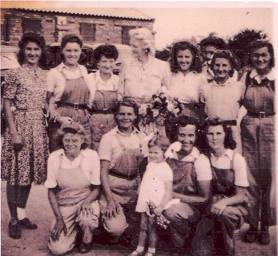 Lady Churchill visits Leighton Buzzard land girls