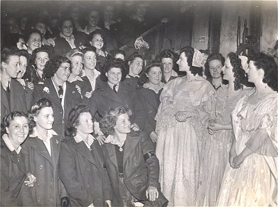 Land girls mingle with actresses from 'Lorna Doone'