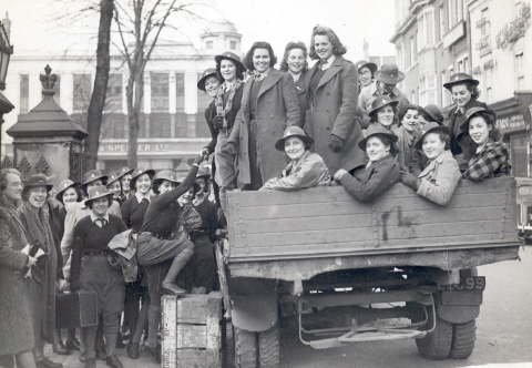 First intake of Milton Ernest hostel land girls