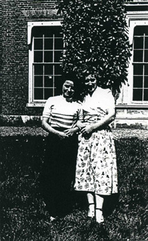 Doreen Heales and Olive Smith  in the grounds at Hasells Hall, Sandy