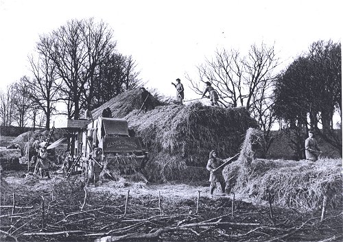 Land Girl threshing gang at Lodge Farm, Toddington