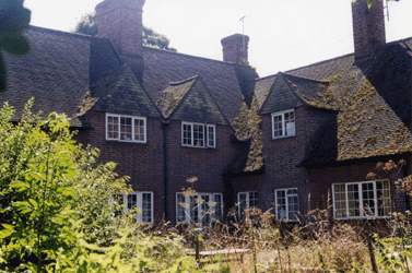 Whipsnade Hostel - Gamekeepers Cottage